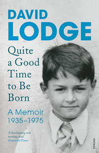 سيرة ديفيد لودج.. أحد أهم الروائيين الإنجليز..الولادة في الوقت المناسب.. ذكريات وحكايات