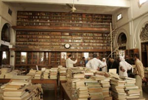 كيف تأسست مكتبة الخلاني العامة؟