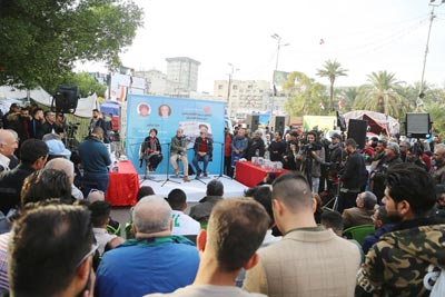 خيم إبداعية في ساحة التحرير لإدامة زخم الاحتجاجات 