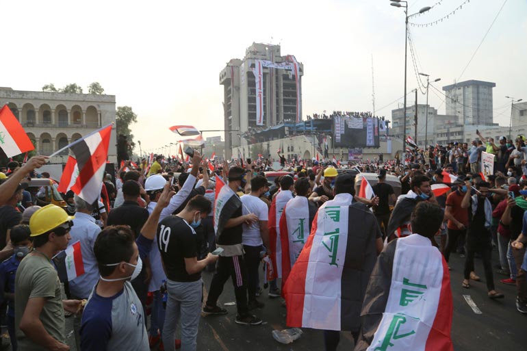 موقع إخباري: شباب عراقي حُر يرهن آماله باحتجاجات داعية للتغيير
